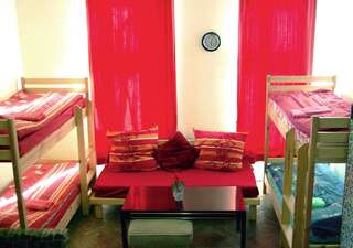 Хостелы Hostel Drive Львов Кровать в общем 8-местном номере-2