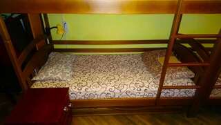 Хостелы Hostel Drive Львов Четырехместный номер с общей ванной комнатой-3