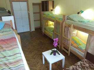 Хостелы Hostel Drive Львов Кровать в общем 8-местном номере-3